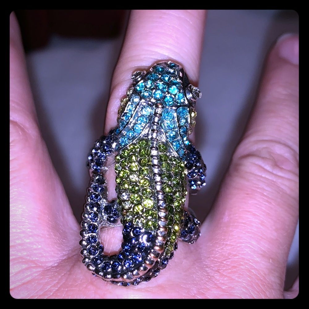 Are you Unique? This one is! It’s a lizard 🦎